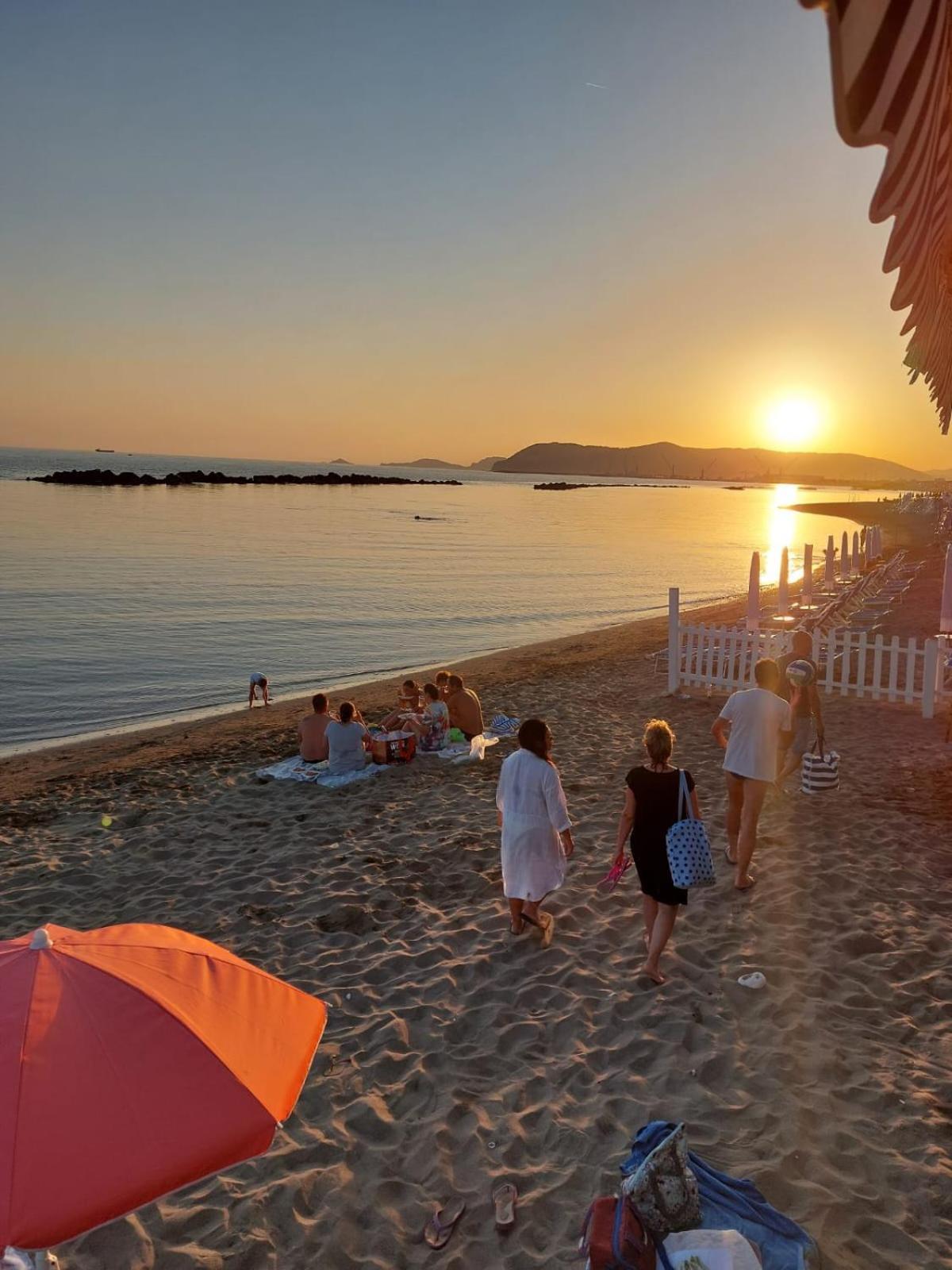Appartamento Al Mare Di Liguria E Toscana มารีนา ดิ มาซซา ภายนอก รูปภาพ